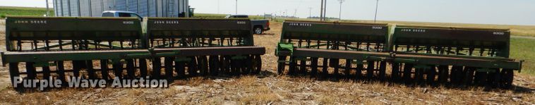 image for item DC5009 (4) John Deere 9300 hoe grain drill