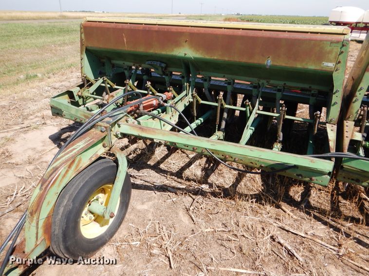 image for item DC5009 (4) John Deere 9300 hoe grain drill