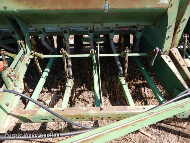 image for item DC5009 (4) John Deere 9300 hoe grain drill