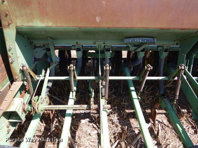 image for item DC5009 (4) John Deere 9300 hoe grain drill