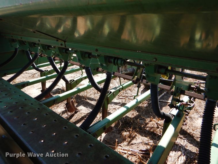 image for item DC5009 (4) John Deere 9300 hoe grain drill