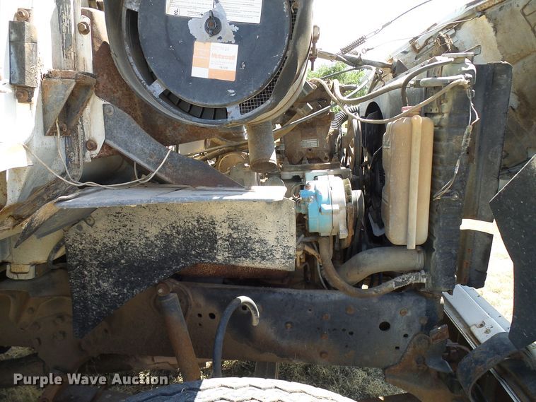 image for item DD6042 1987 Ford L8000 feed mixer truck