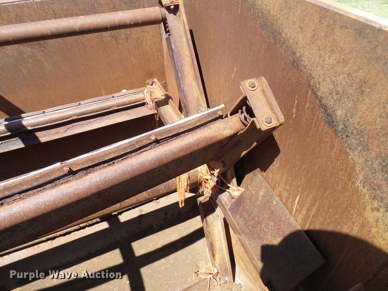 image for item DD6042 1987 Ford L8000 feed mixer truck