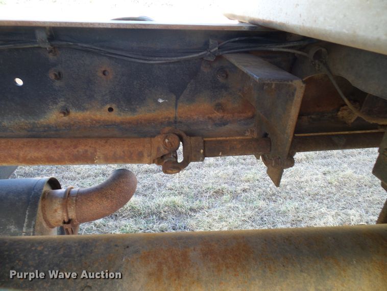 image for item DD6042 1987 Ford L8000 feed mixer truck