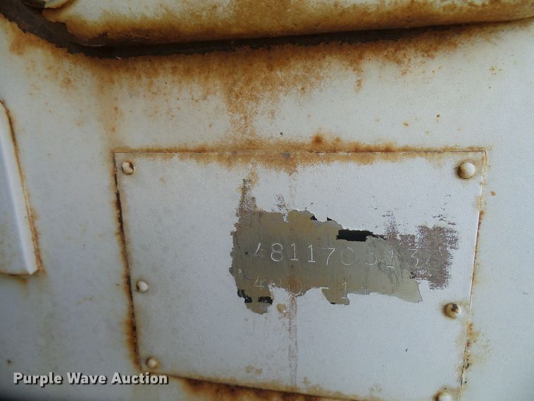 image for item DD6042 1987 Ford L8000 feed mixer truck