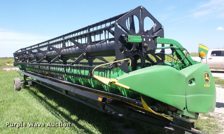image for item DD6403 2012 John Deere 635F flex head