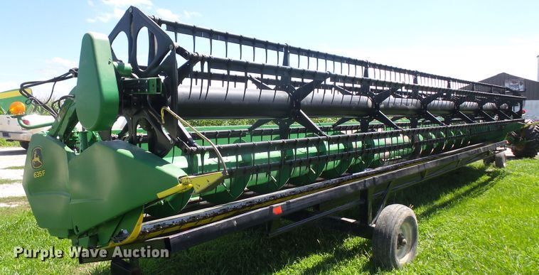 image for item DD6403 2012 John Deere 635F flex head