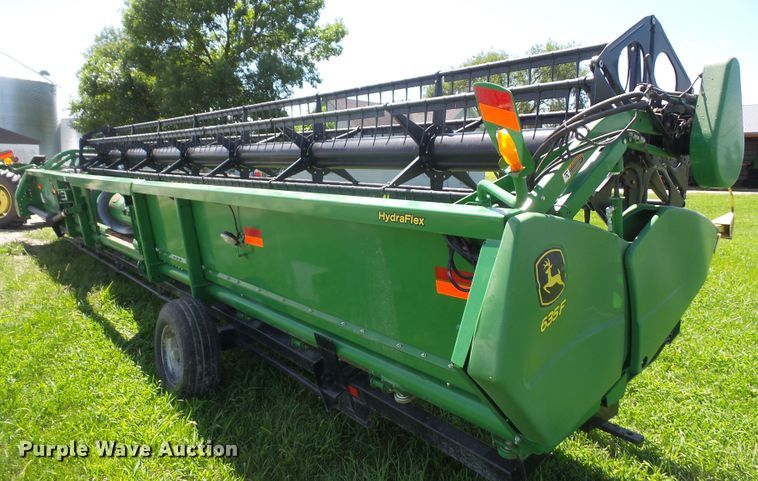 image for item DD6403 2012 John Deere 635F flex head