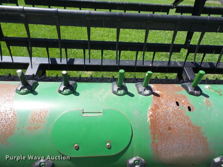 image for item DD6403 2012 John Deere 635F flex head