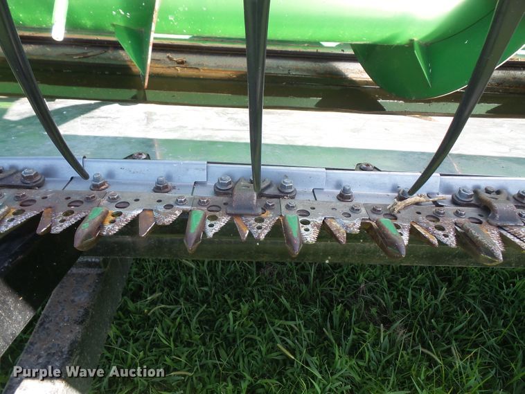 image for item DD6403 2012 John Deere 635F flex head