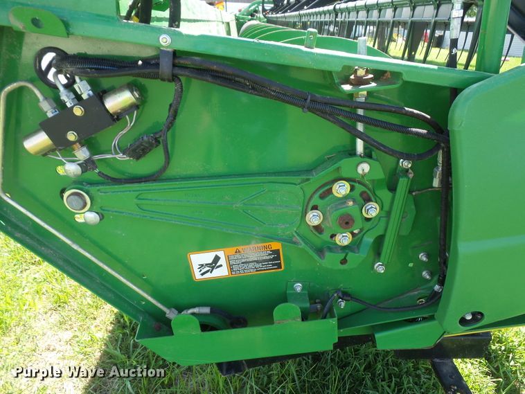 image for item DD6403 2012 John Deere 635F flex head