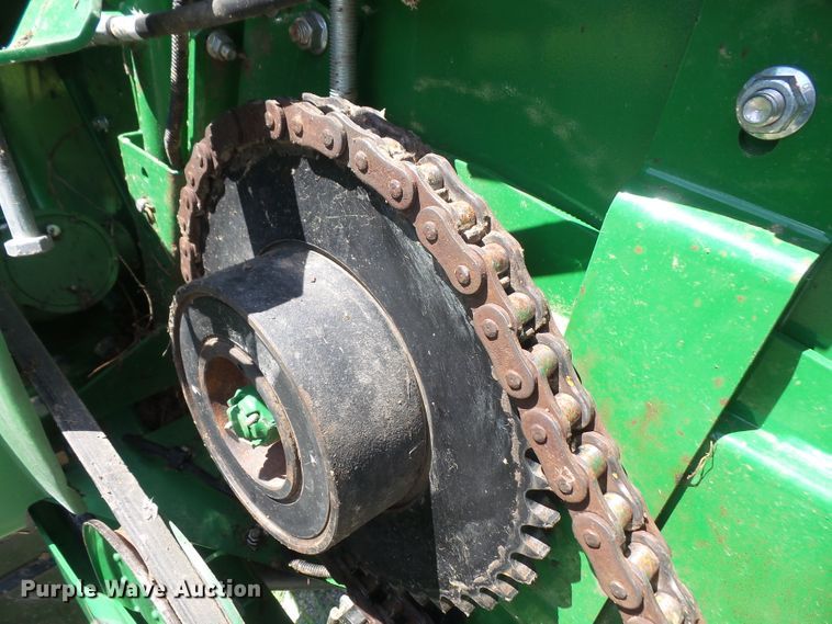 image for item DD6403 2012 John Deere 635F flex head