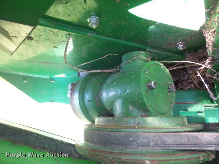 image for item DD6403 2012 John Deere 635F flex head