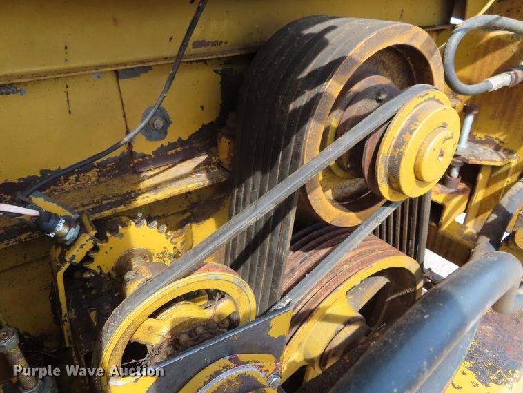 image for item DD6404 HayBuster Big Bite H1000 tub grinder