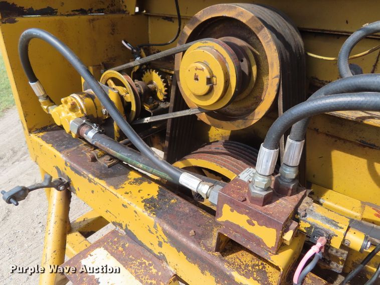 image for item DD6404 HayBuster Big Bite H1000 tub grinder