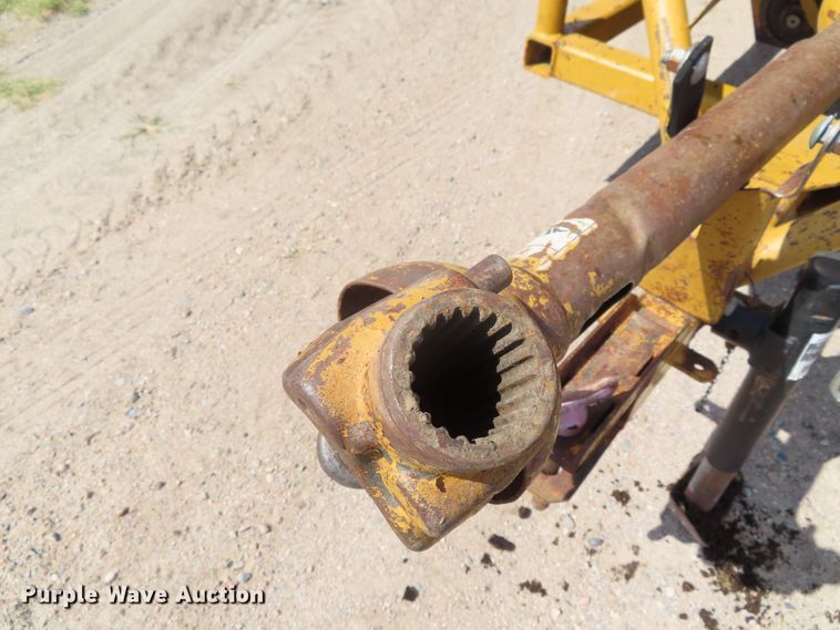 image for item DD6404 HayBuster Big Bite H1000 tub grinder