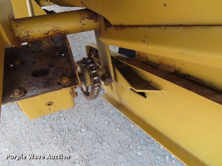 image for item DD6404 HayBuster Big Bite H1000 tub grinder