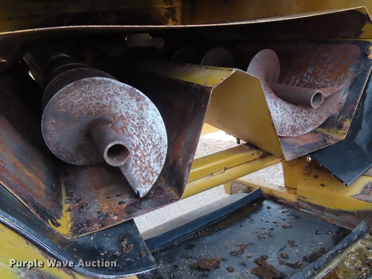 image for item DD6404 HayBuster Big Bite H1000 tub grinder