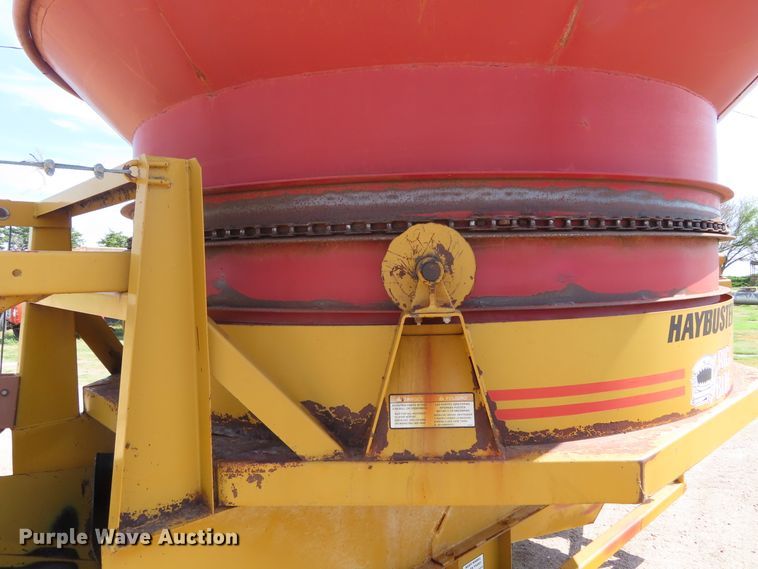 image for item DD6404 HayBuster Big Bite H1000 tub grinder