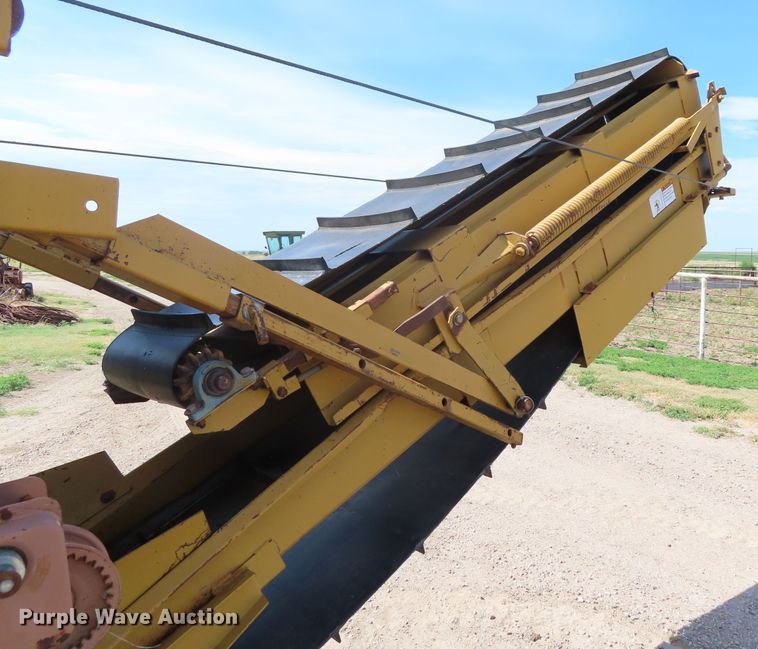 image for item DD6404 HayBuster Big Bite H1000 tub grinder