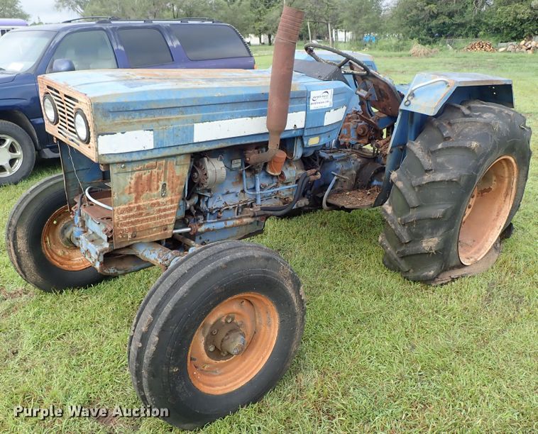 image for item DE0940 Ford 610 tractor