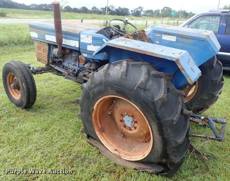 image for item DE0940 Ford 610 tractor