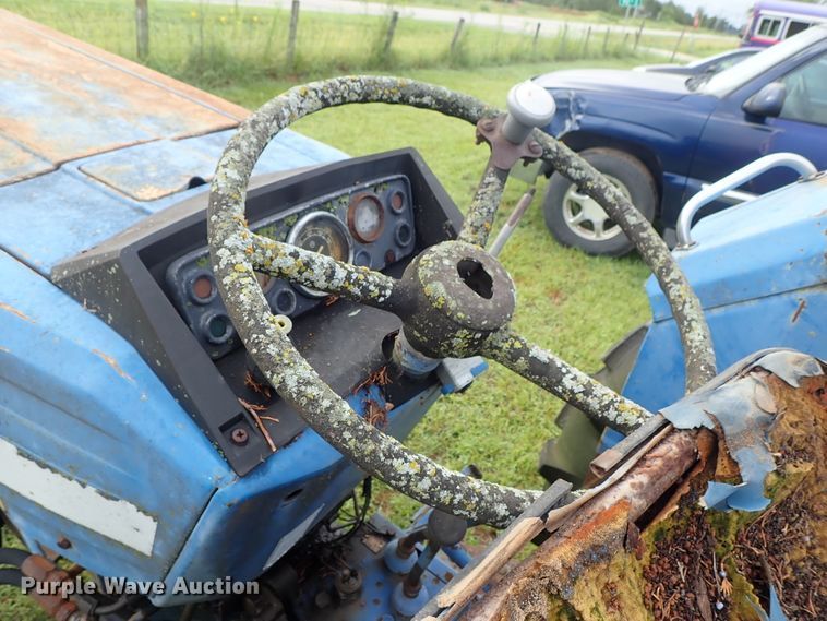 image for item DE0940 Ford 610 tractor