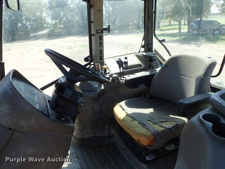 image for item DE0946 2006 Case IH MXM155 MFWD tractor