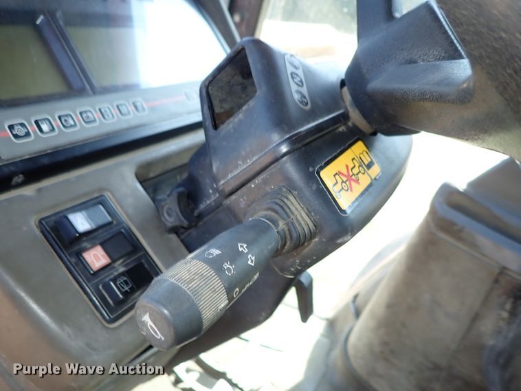 image for item DE0946 2006 Case IH MXM155 MFWD tractor