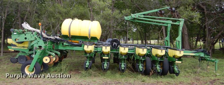 image for item DE1273 John Deere 1770NT Max Emerge XP no-till planter
