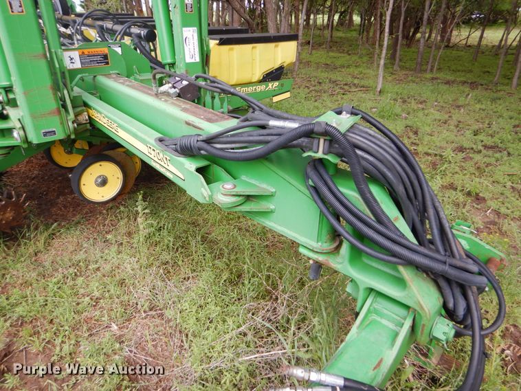 image for item DE1273 John Deere 1770NT Max Emerge XP no-till planter