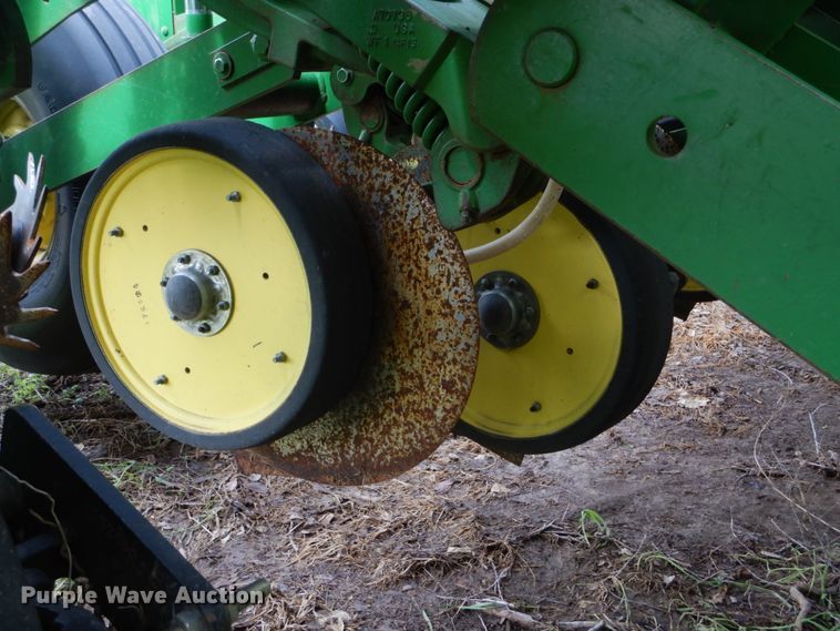 image for item DE1273 John Deere 1770NT Max Emerge XP no-till planter