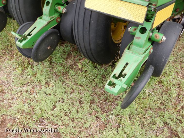 image for item DE1273 John Deere 1770NT Max Emerge XP no-till planter