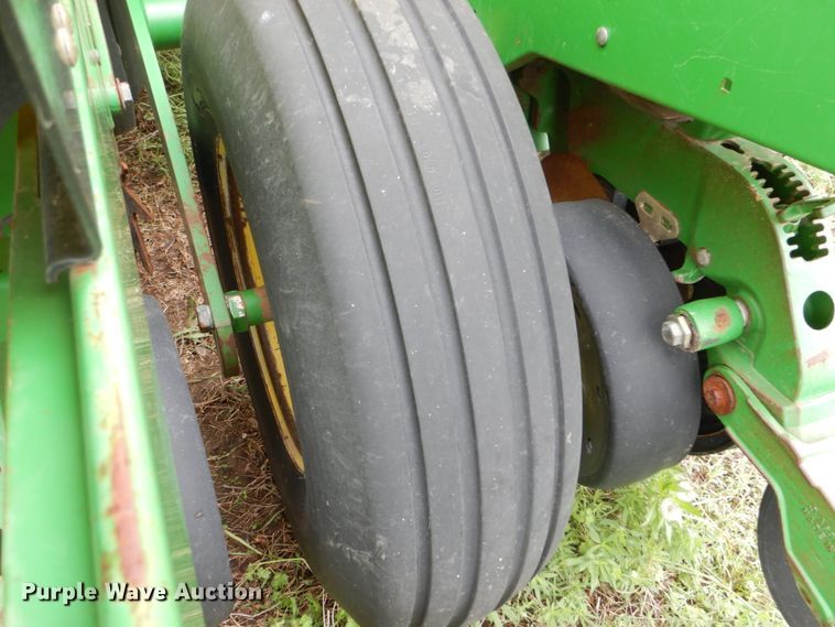 image for item DE1273 John Deere 1770NT Max Emerge XP no-till planter