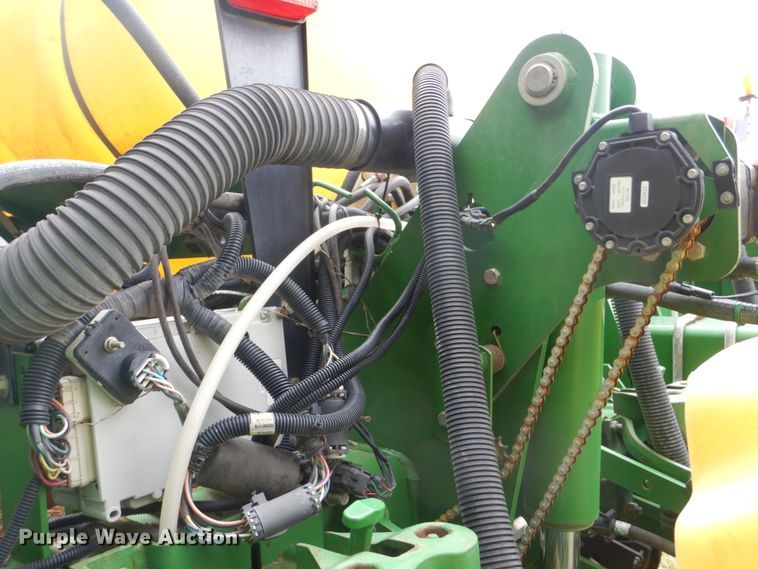 image for item DE1273 John Deere 1770NT Max Emerge XP no-till planter