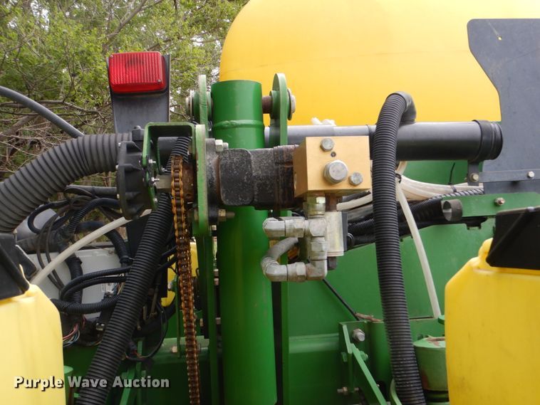 image for item DE1273 John Deere 1770NT Max Emerge XP no-till planter