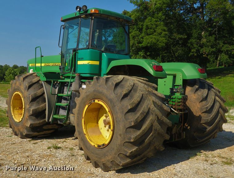 image for item DE8265 2000 John Deere 9400 4WD tractor