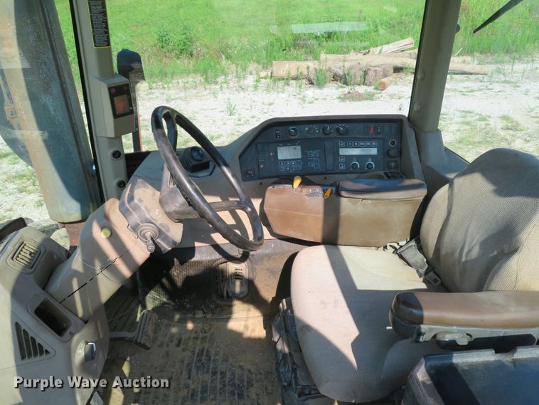 image for item DE8265 2000 John Deere 9400 4WD tractor