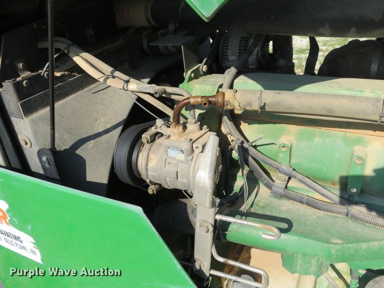 image for item DE8265 2000 John Deere 9400 4WD tractor