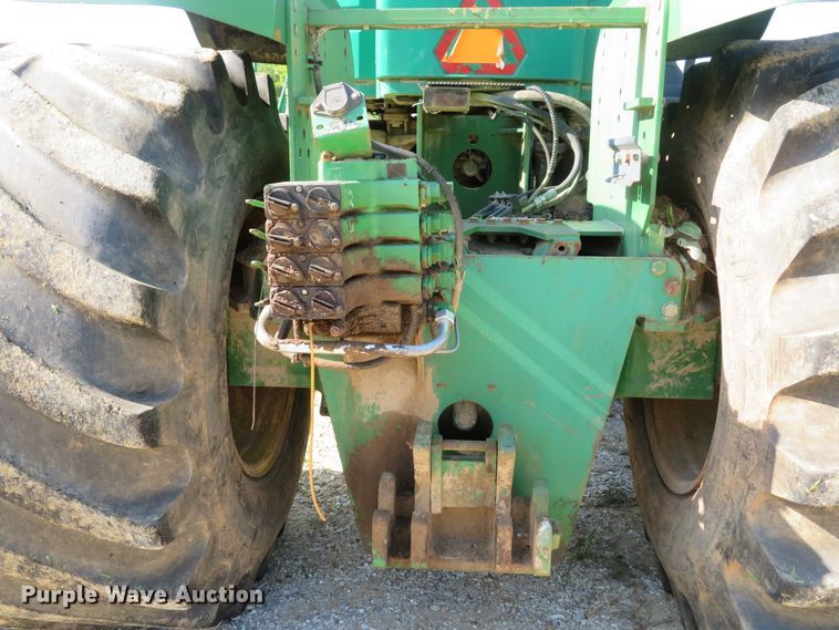 image for item DE8265 2000 John Deere 9400 4WD tractor