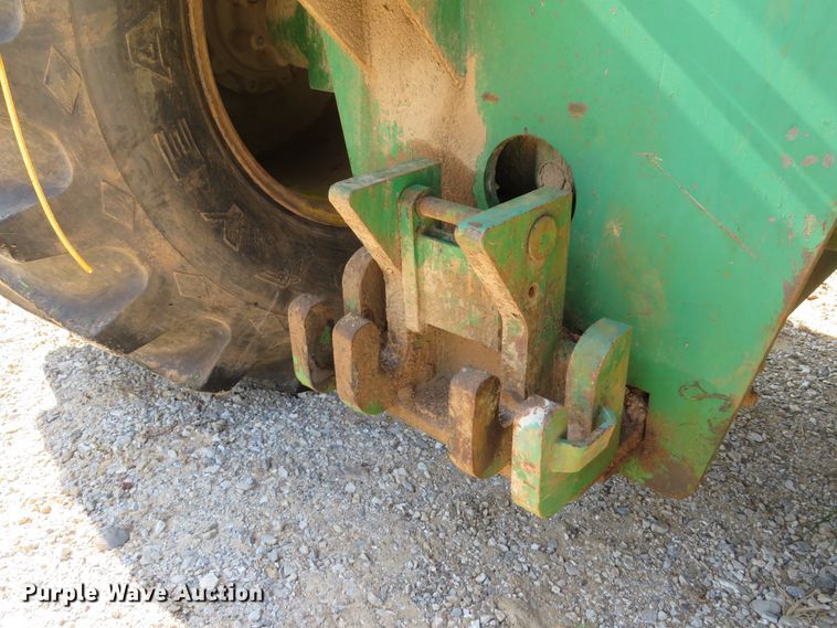 image for item DE8265 2000 John Deere 9400 4WD tractor