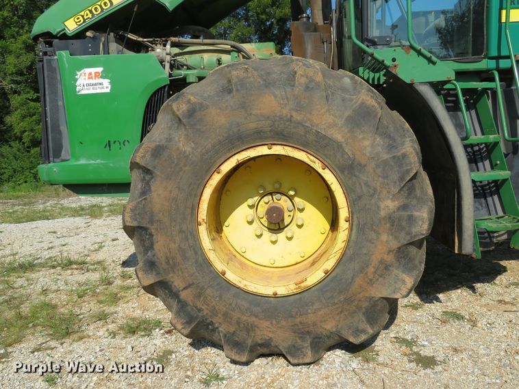 image for item DE8265 2000 John Deere 9400 4WD tractor