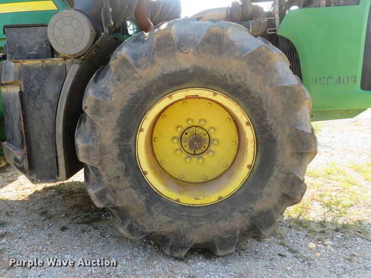 image for item DE8265 2000 John Deere 9400 4WD tractor