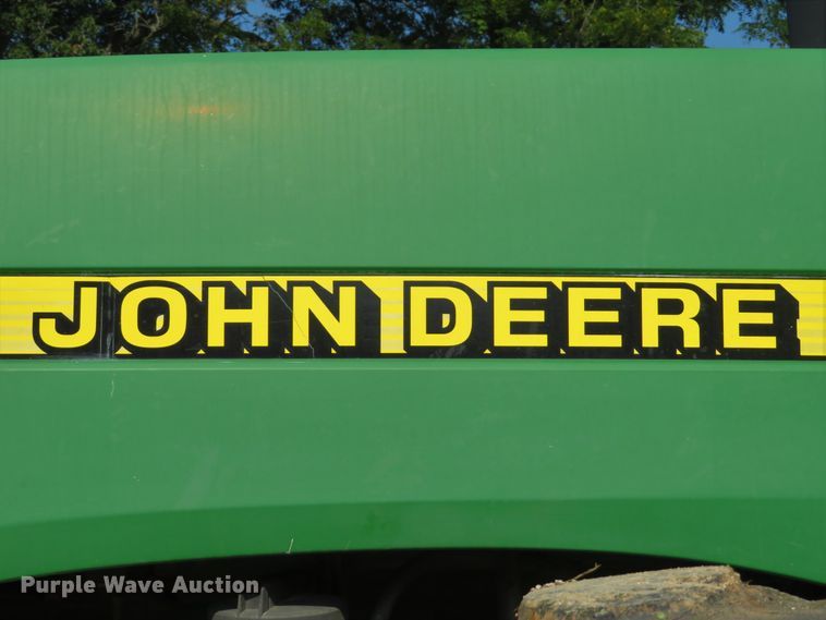 image for item DE8265 2000 John Deere 9400 4WD tractor