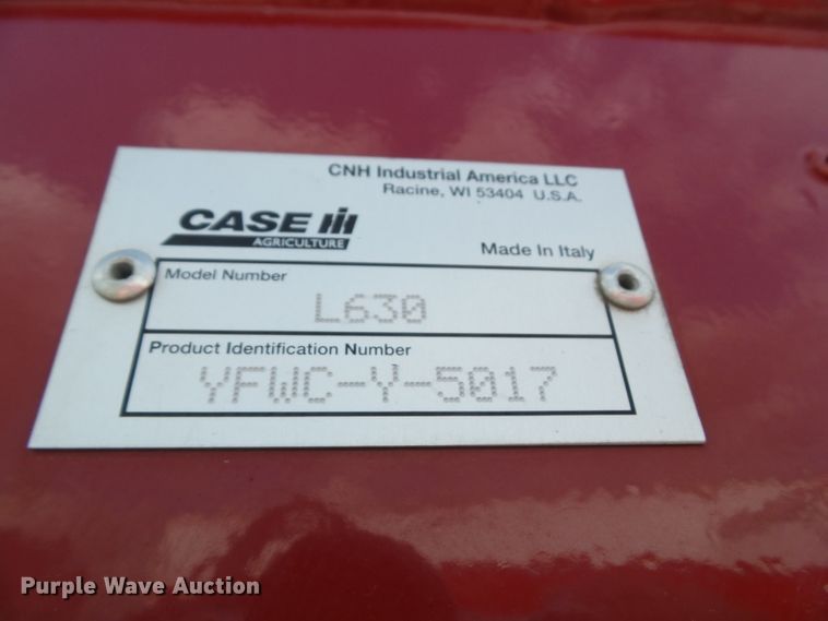 image for item DF0790 Case IH L630 loader