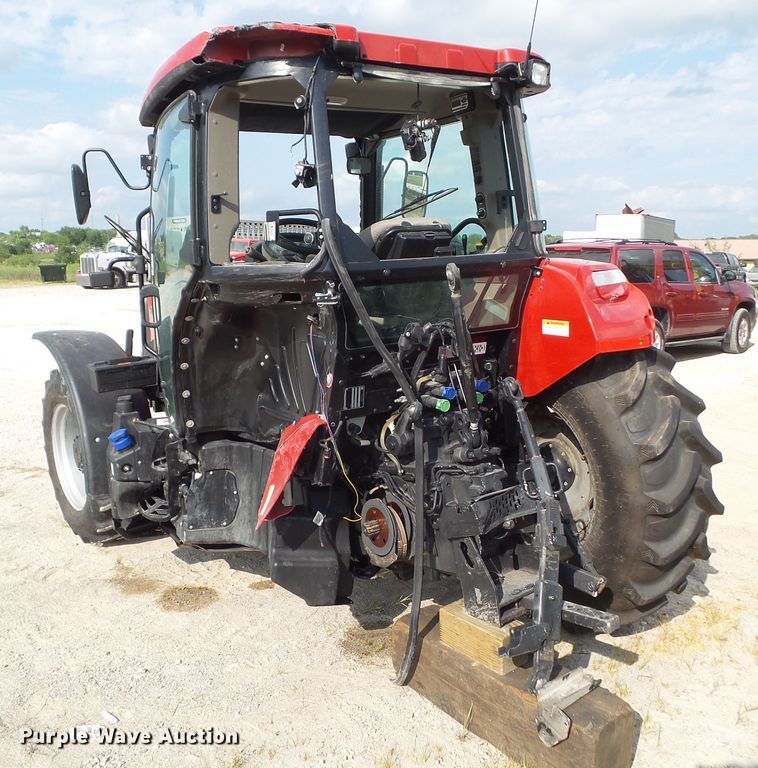 image for item DF0791 2015 Case IH Farmall 90C MFWD tractor