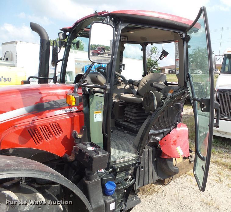 image for item DF0791 2015 Case IH Farmall 90C MFWD tractor