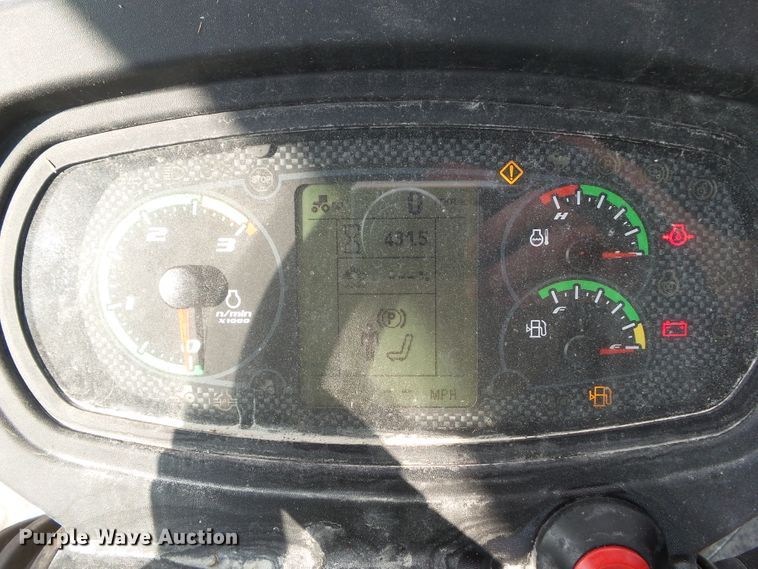 image for item DF0791 2015 Case IH Farmall 90C MFWD tractor