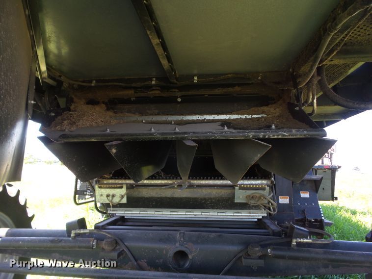 image for item DF0792 1994 Gleaner R52 combine