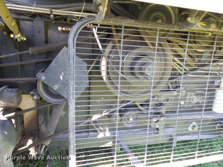 image for item DF0792 1994 Gleaner R52 combine